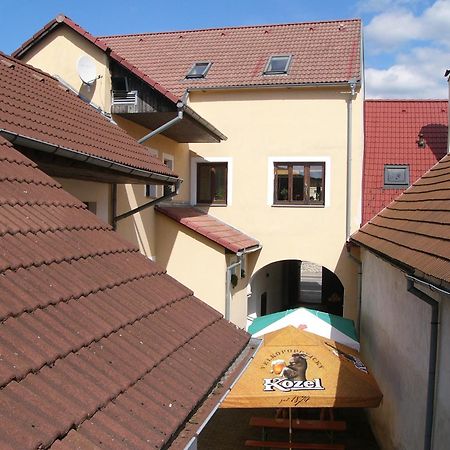 Penzion U Tocika Hotel Kunzak Exterior photo